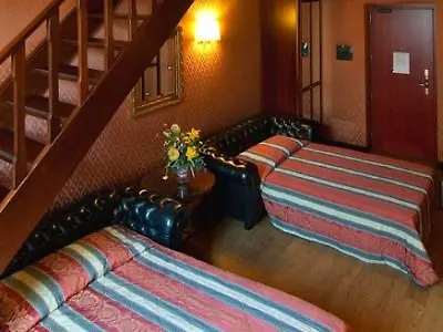 Hotel Galles 3*
