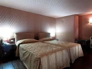 Galles 3* Rom